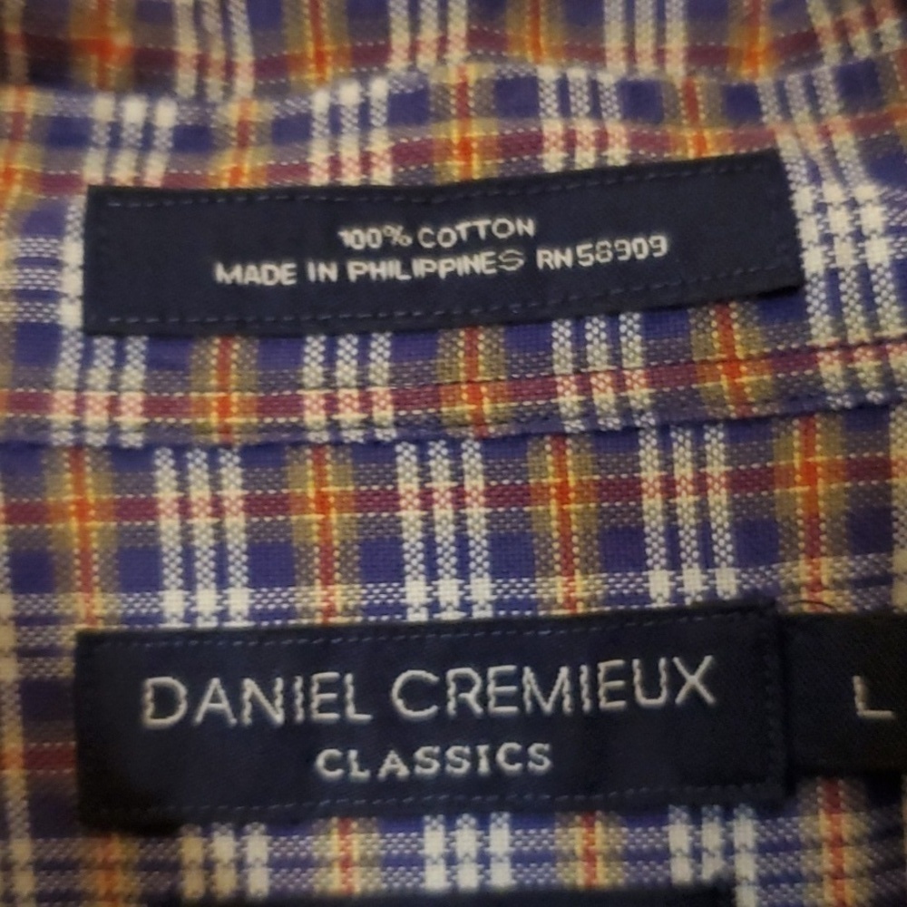 Daniel Cremieux classic fit blue plaid button down Size large - Picture 2 of 10